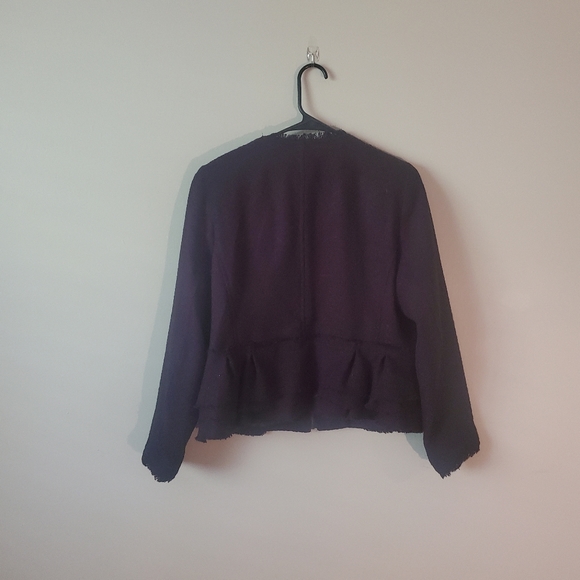 black jacket with zipper - Picture 3 of 3